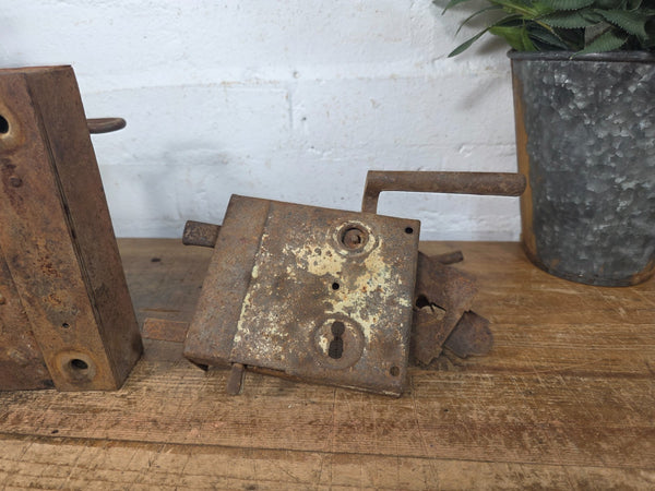 Antique 17th 18th century Blacksmith Made Door Lock With Key And Handle