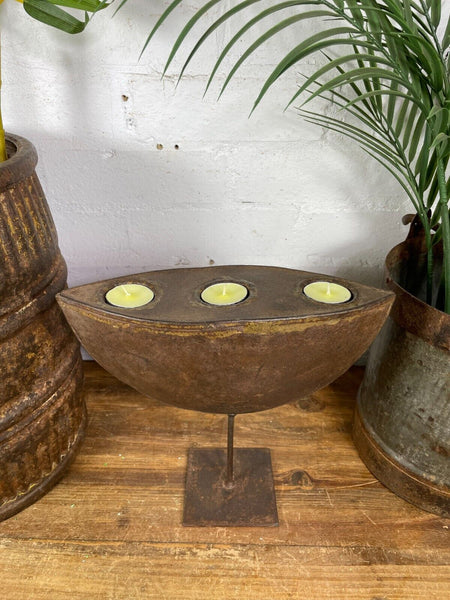 Vintage Rustic Hand Made Metal Iron Candle Tea Light Holder Sculpture