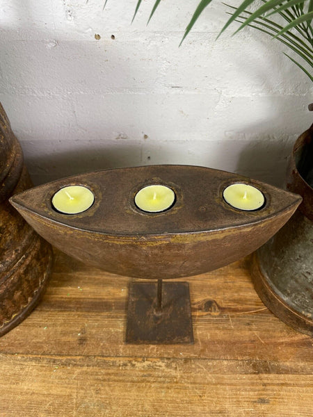 Vintage Rustic Hand Made Metal Iron Candle Tea Light Holder Sculpture