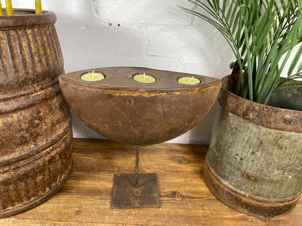 Vintage Rustic Hand Made Metal Iron Candle Tea Light Holder Sculpture