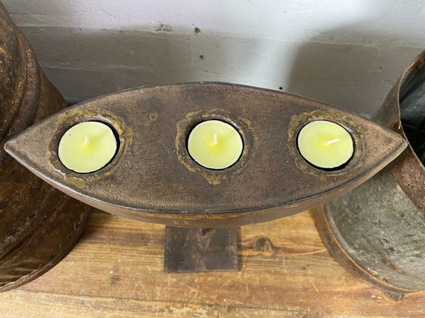 Vintage Rustic Hand Made Metal Iron Candle Tea Light Holder Sculpture
