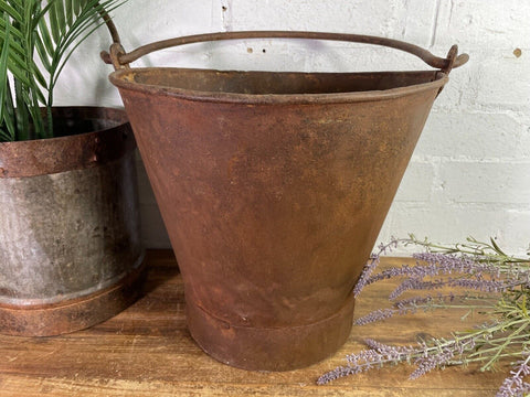 Large Vintage Reclaimed Galvanised Riveted Metal Fire Bucket Garden Planter Tub