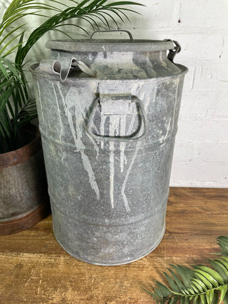 Vintage Large Rustic Galvanised French Milk Churn Garden Planter Wedding Prop