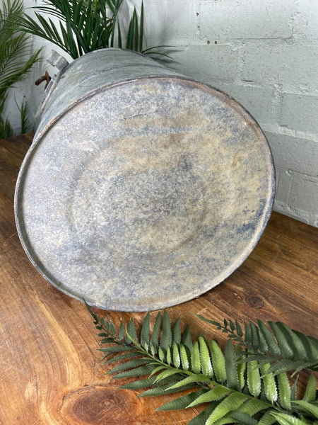Vintage Large Rustic Galvanised French Milk Churn Garden Planter Wedding Prop