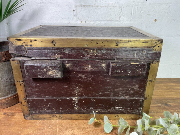 Antique 19th Century Brass Wooden Indian Colonial Merchants Pay Clerk Cash Box