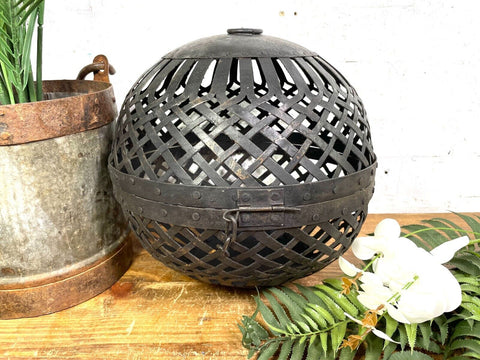 Rustic Handmade Metal Lattice Hanging Ball Candle Lantern