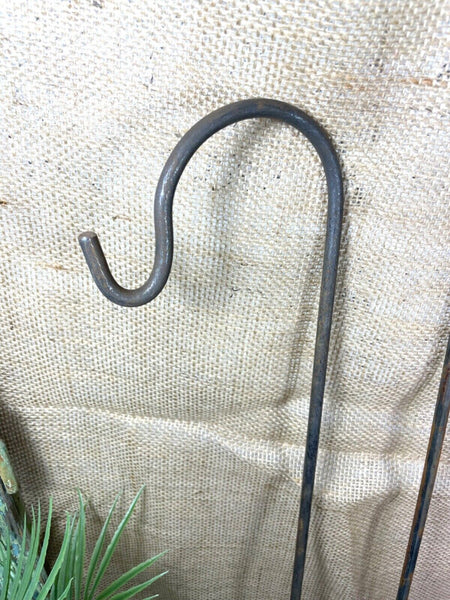 Rusty Rustic Heavy Duty Metal Crook Garden Lanter Hook Stake