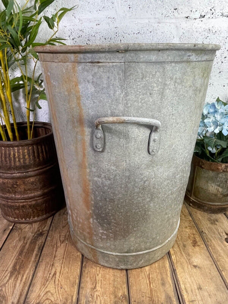 Vintage Large Heavy Duty Galvanised Feed Bin Garden Tub Pot Planter