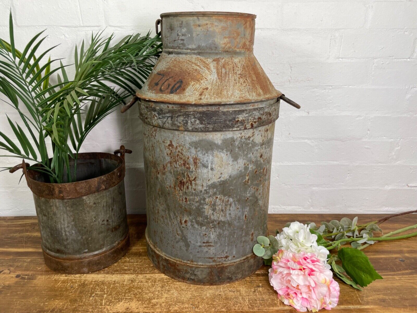 Vintage Large Rustic Galvanised Milk Churn Garden Planter Wedding Prop