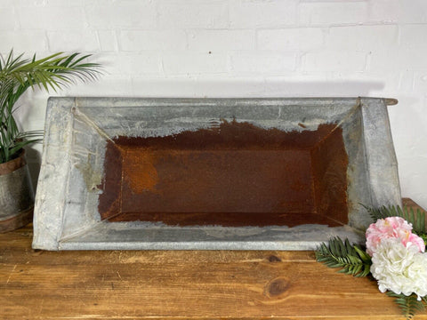 Vintage Large Galvanised Grape Hod Trough Garden Planter Pond Dog Bath Tub