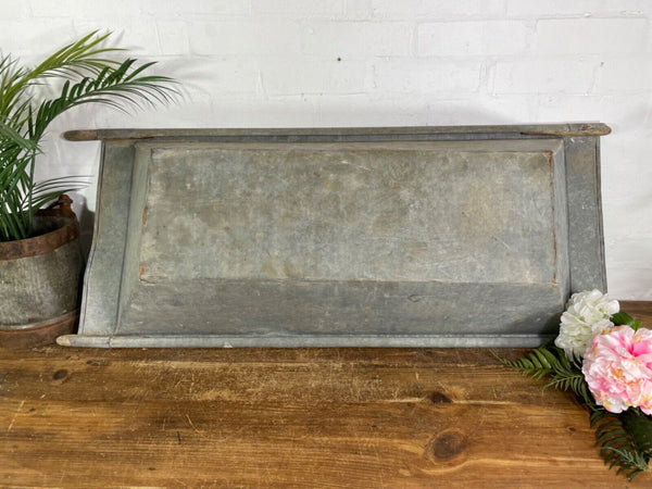 Vintage Large Galvanised Grape Hod Trough Garden Planter Pond Dog Bath Tub