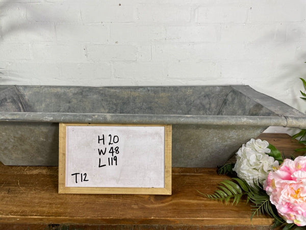 Vintage Large Galvanised Grape Hod Trough Garden Planter Pond Dog Bath Tub
