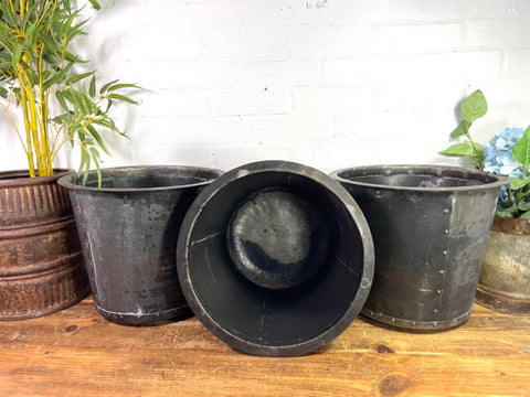 Reclaimed Rustic Galvanised Riveted Metal Garden Planter Tub Bucket Cauldron