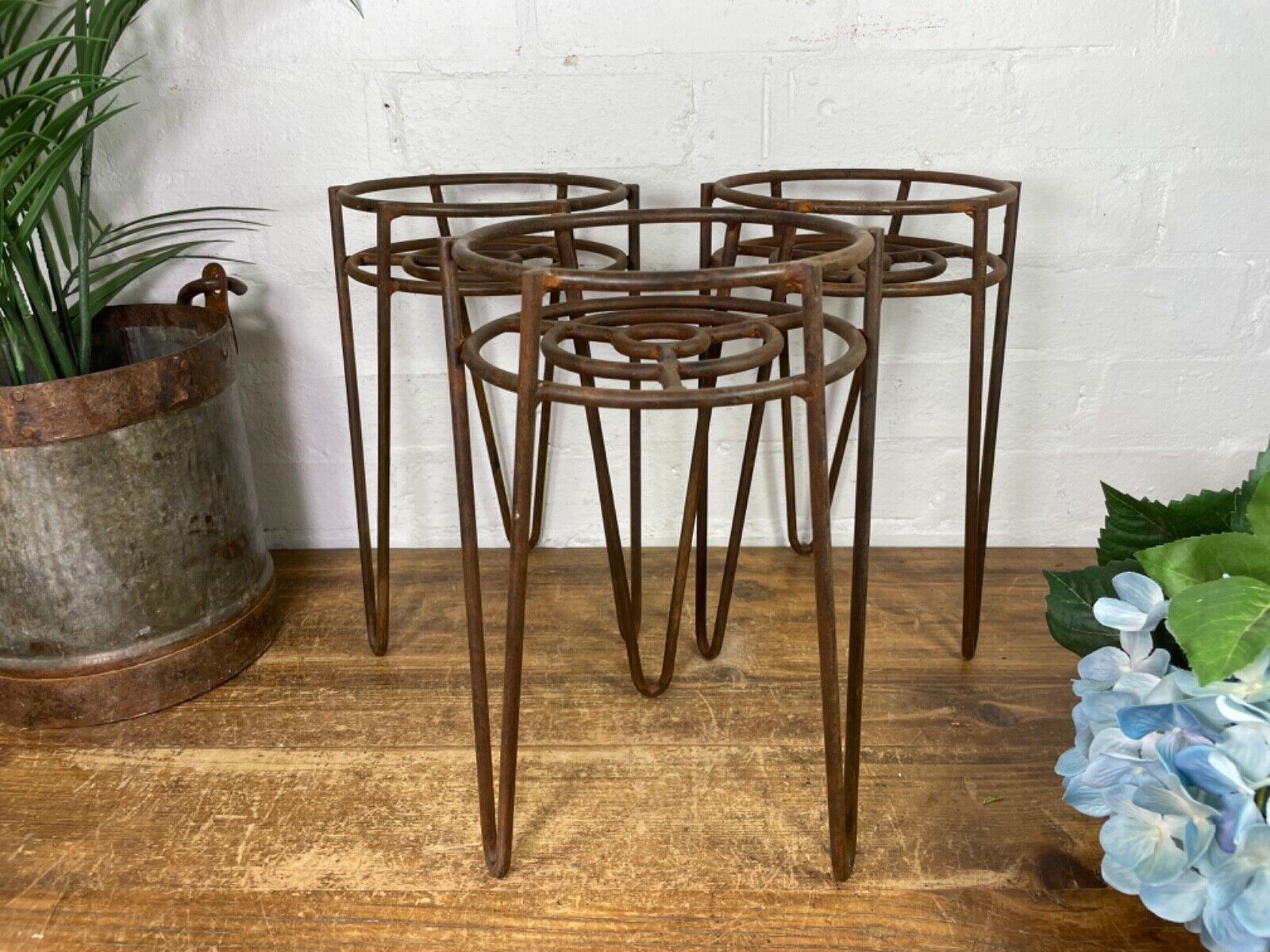 Rustic Reclaimed Heavy Duty Metal Plant Pot Holder Stand
