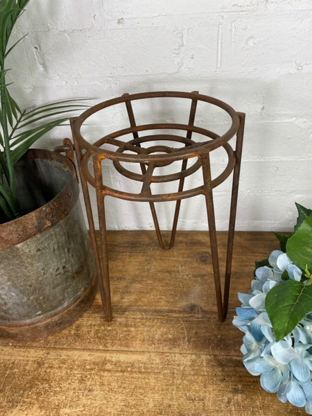 Rustic Reclaimed Heavy Duty Metal Plant Pot Holder Stand