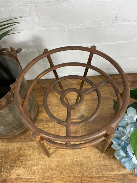 Rustic Reclaimed Heavy Duty Metal Plant Pot Holder Stand