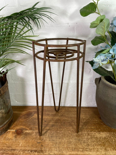 Rustic Reclaimed Heavy Duty Metal Plant Pot Holder Stand