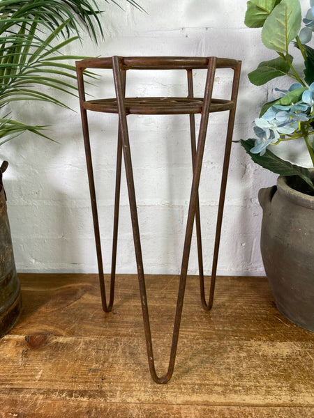 Rustic Reclaimed Heavy Duty Metal Plant Pot Holder Stand