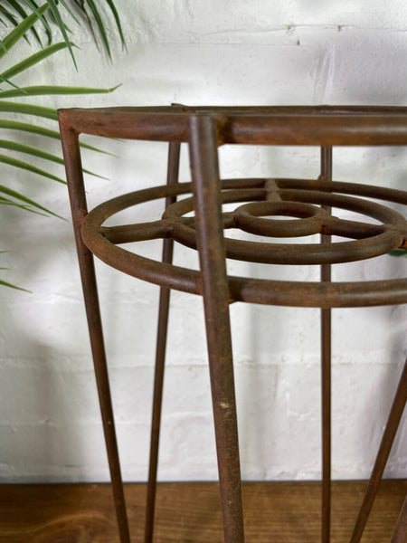 Rustic Reclaimed Heavy Duty Metal Plant Pot Holder Stand