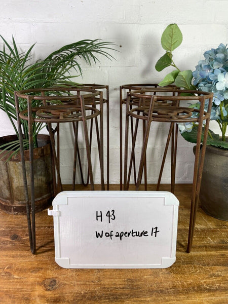 Rustic Reclaimed Heavy Duty Metal Plant Pot Holder Stand