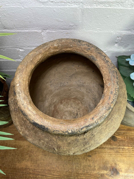 Vintage Rustic Antique Indian Clay Grain Storage Olive Jar Java Pot Urn