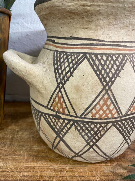 Vintage Moroccan Hand Made Rustic Wabi Sabi Berber Rif Pot Dry Flower Vase