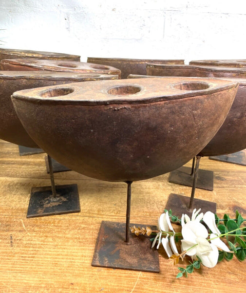 Vintage Rustic Hand Made Metal Iron Candle Tea Light Holder Stand Sculpture