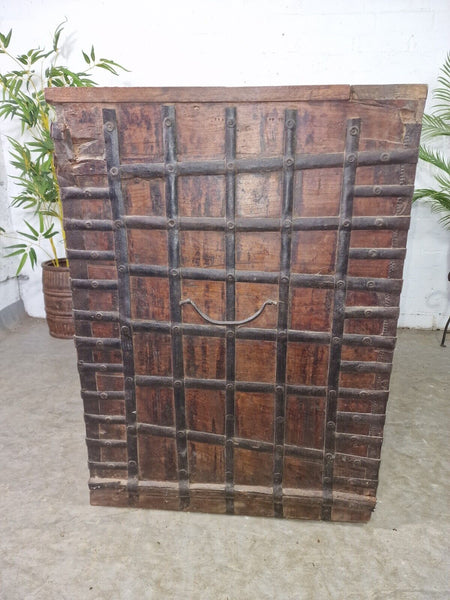 Vintage Reclaimed Indian Wooden Banded Dowry Chest Storage Bench Settle