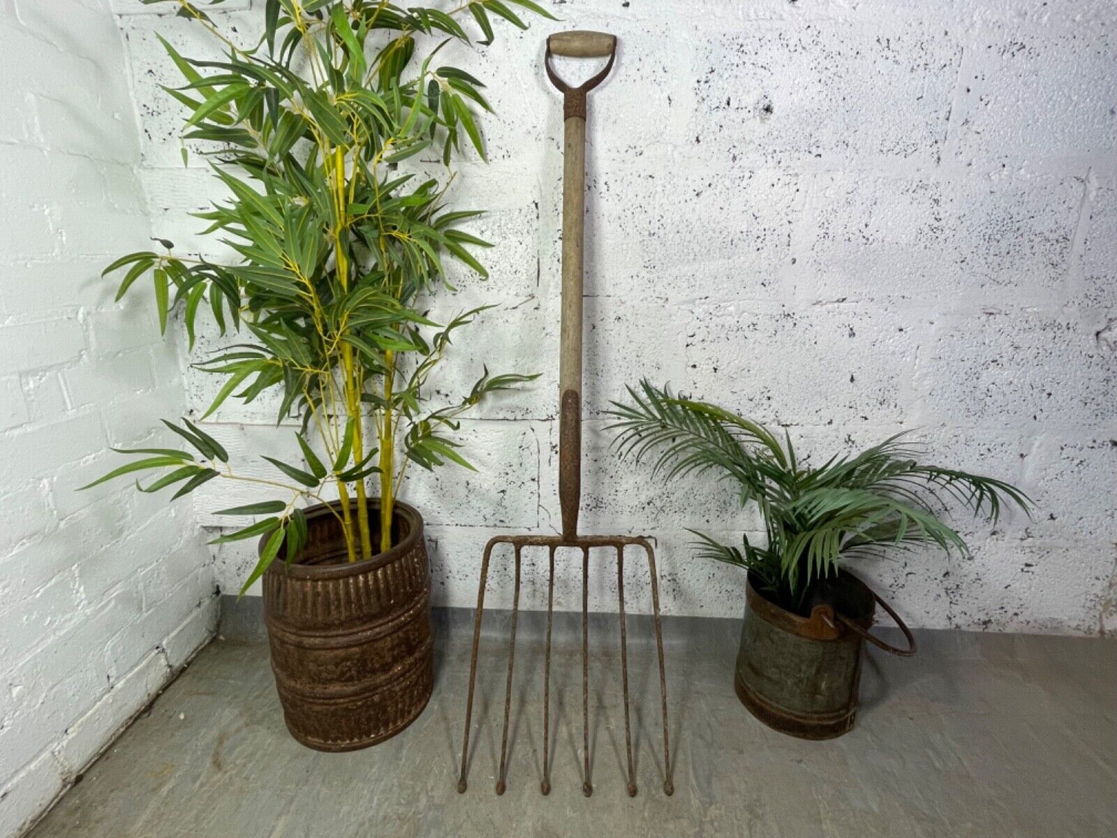 Antique Vintage Hay Pitch Fork Farming Agricultural Garden Tool Display Props