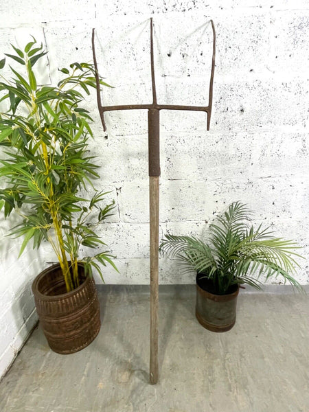 Antique Vintage Hay Pitch Fork Farming Agricultural Garden Tool Display Props