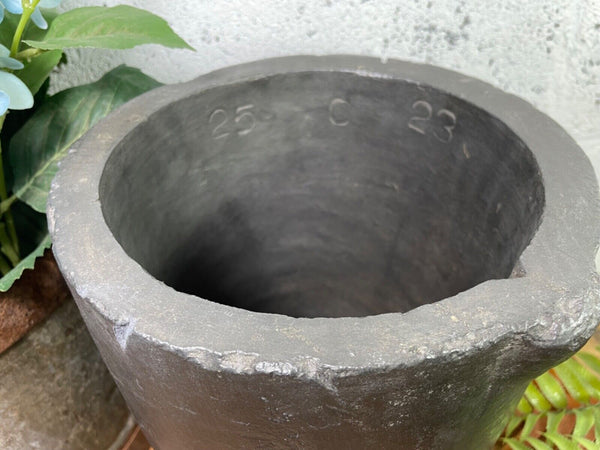 Vintage Rustic Smelting Casting Crucible Plant Pot Garden Planter