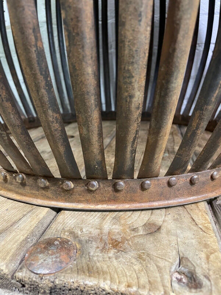 Rustic Hand Made Metal Barrel Garden Patio Side Drinks Table Plant Stand