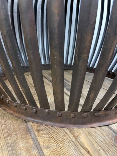 Rustic Hand Made Metal Barrel Garden Patio Side Drinks Table Plant Stand