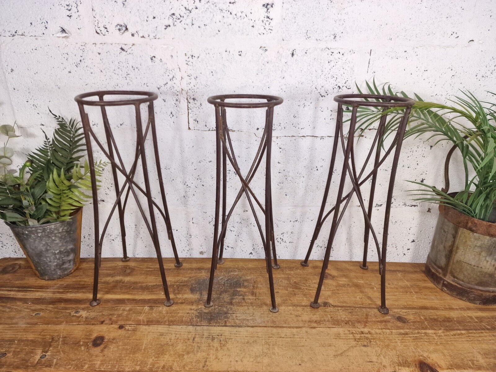 Rustic Reclaimed Heavy Duty Metal Plant Pot Holder Stand