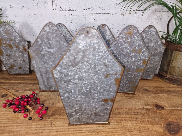 Vintage Rustic Reclaimed Galvanised Half Bucket Wall Planter Plant Pot Garden