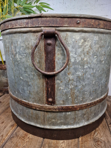XL Large Round Galvanised Metal Feeder Trough Garden Planter Tub Wildlife Pond