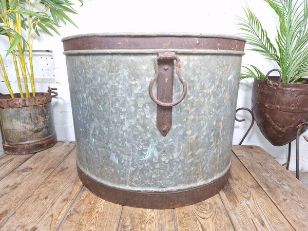 XL Large Round Galvanised Metal Feeder Trough Garden Planter Tub Wildlife Pond