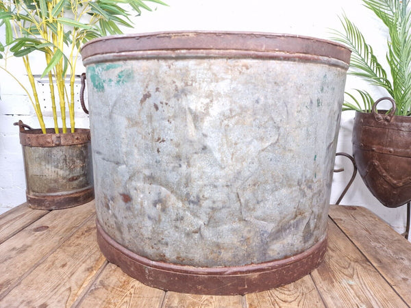 XL Large Round Galvanised Metal Feeder Trough Garden Planter Tub Wildlife Pond