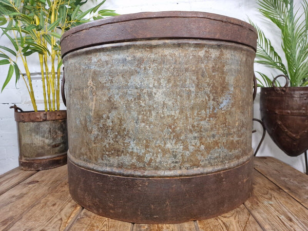 XL Large Round Galvanised Metal Feeder Trough Garden Planter Tub Wildlife Pond
