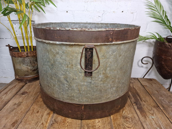 XL Large Round Galvanised Metal Feeder Trough Garden Planter Tub Wildlife Pond
