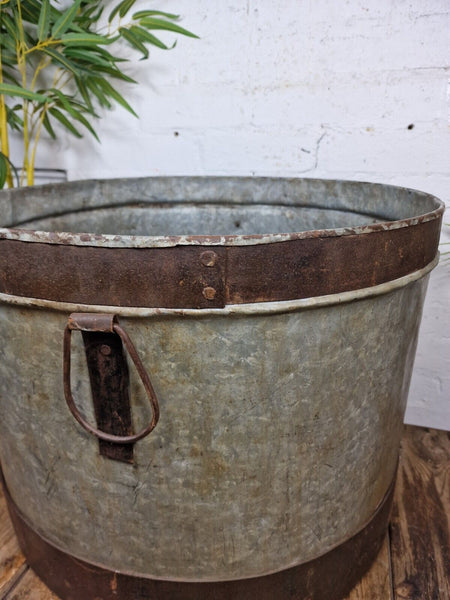 XL Large Round Galvanised Metal Feeder Trough Garden Planter Tub Wildlife Pond