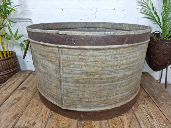 XL Large Round Galvanised Metal Feeder Trough Garden Planter Tub Wildlife Pond