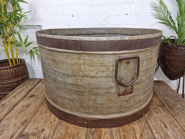 XL Large Round Galvanised Metal Feeder Trough Garden Planter Tub Wildlife Pond