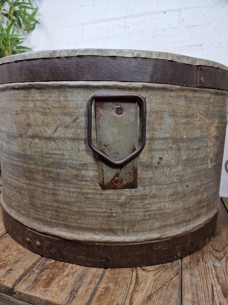 XL Large Round Galvanised Metal Feeder Trough Garden Planter Tub Wildlife Pond