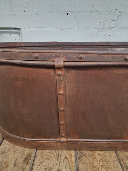 Large Vintage Reclaimed Rustic Metal Ice Bath Tub Trough Garden Planter Pond