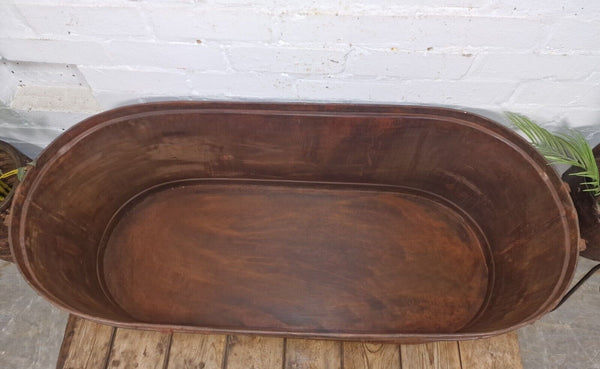 Large Vintage Reclaimed Rustic Metal Ice Bath Tub Trough Garden Planter Pond