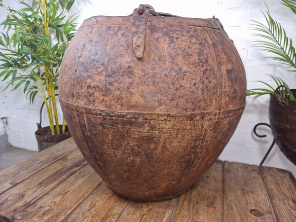 XL Large Rustic Riveted Iron Metal Well Bucket Olive Tree Garden Planter Pot Tub