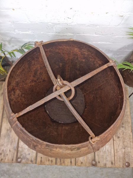 XL Large Rustic Riveted Iron Metal Well Bucket Olive Tree Garden Planter Pot Tub