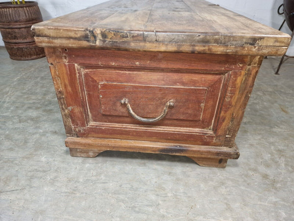 Vintage Indian Reclaimed Solid Wooden Storage Chest Trunk Ottoman Coffee Table