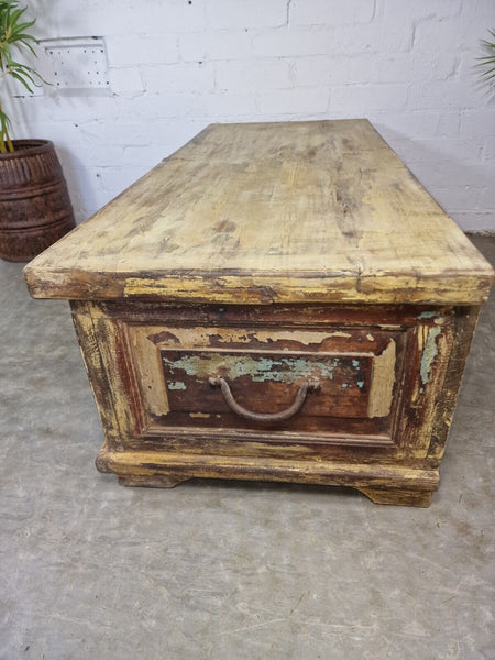 Vintage Indian Reclaimed Solid Wooden Storage Chest Trunk Ottoman Coffee Table